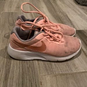 1.5 toddler Nike sneakers